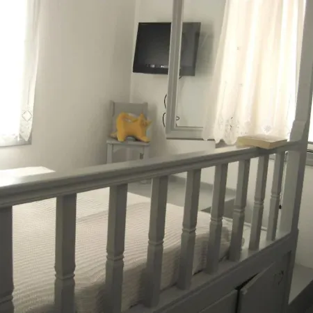 度假居 Gialos House *
